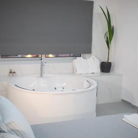 Purple Orange Luxury Suites 公寓 尼科西亚